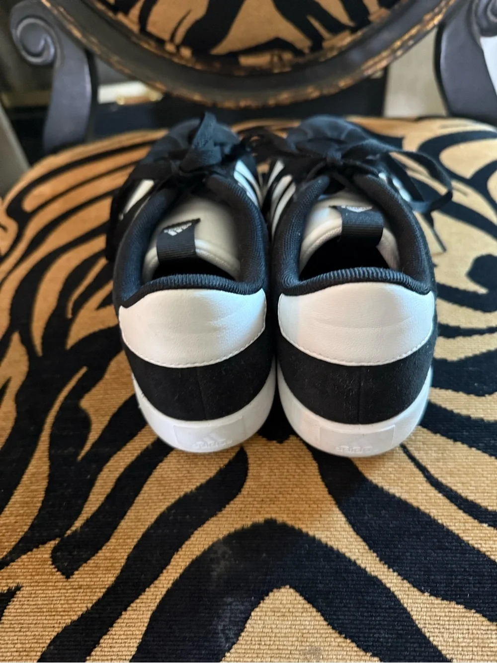 Men’s Adidas Size 8.5 Black Suede Sneakers with White Stripes-EUC